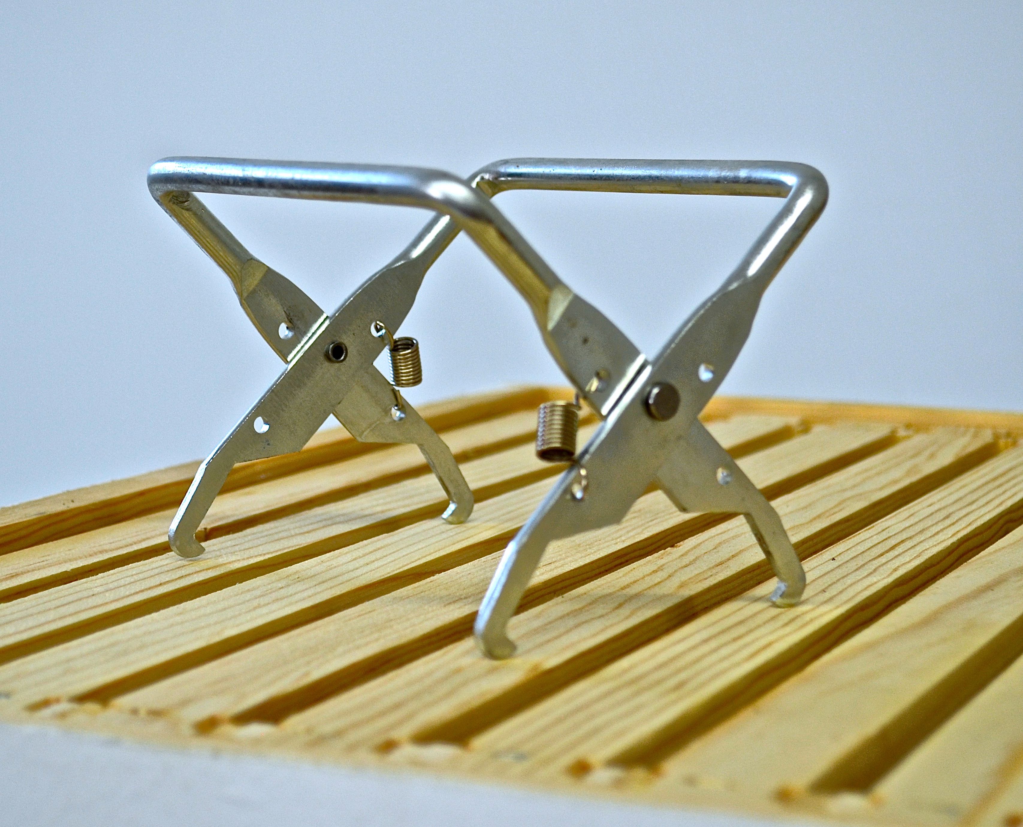 Frame Grip | Beekeeping Supplies | R.Weaver Apiaries